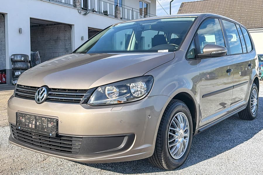 Van VW Touran Trendline 1,6 TDI DPF